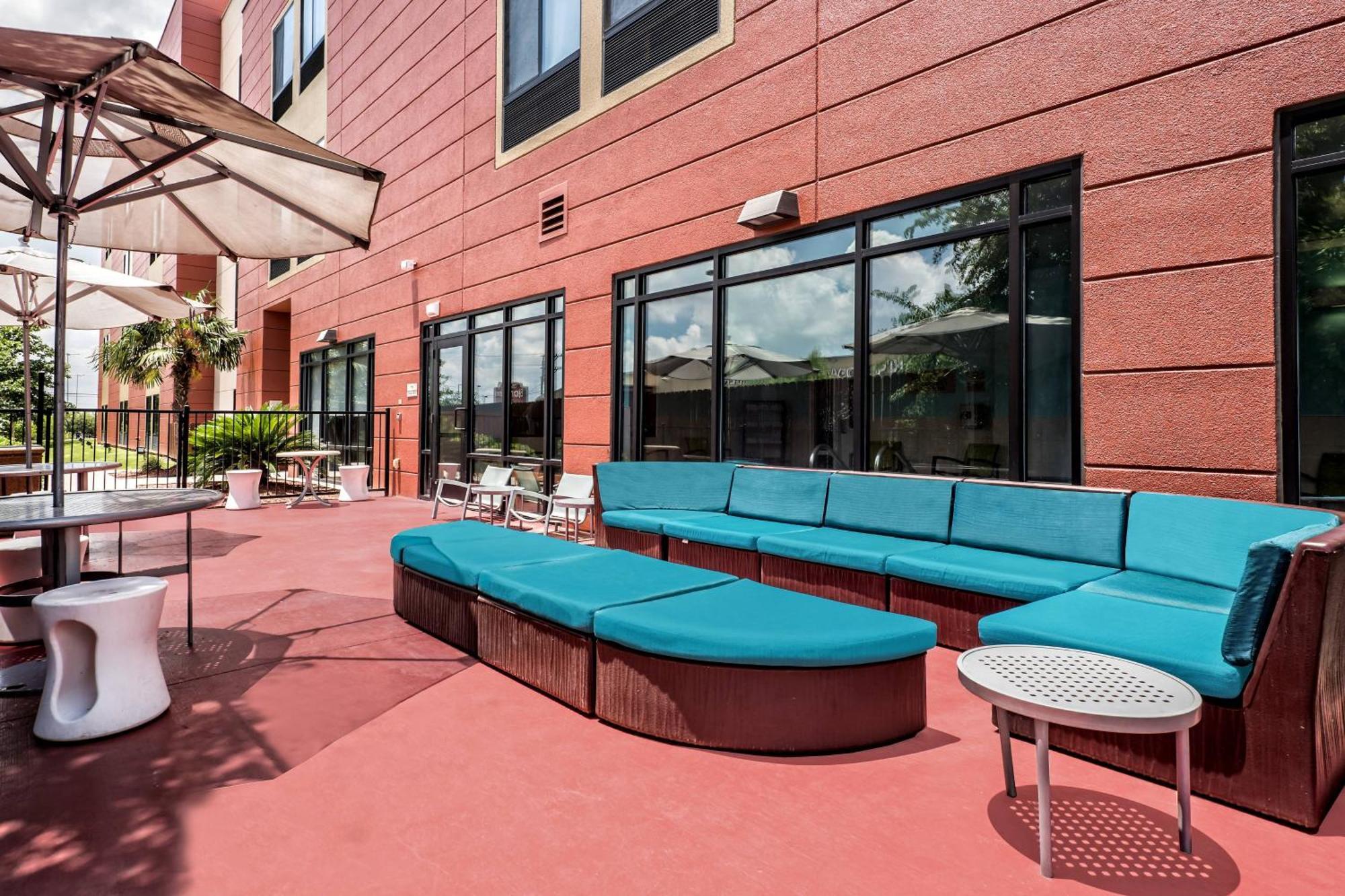Springhill Suites By Marriott San Antonio Airport Exterior photo