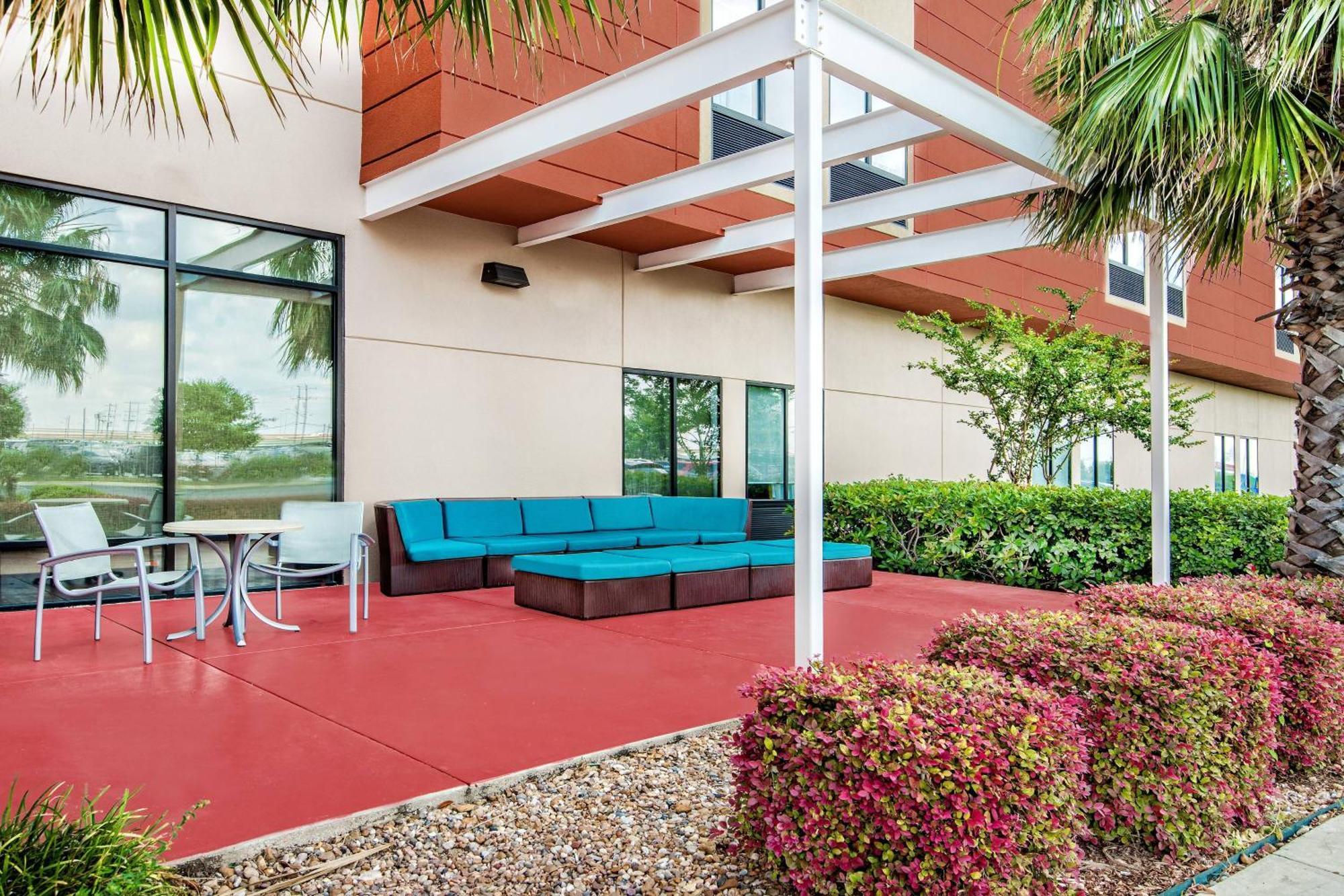 Springhill Suites By Marriott San Antonio Airport Exterior photo